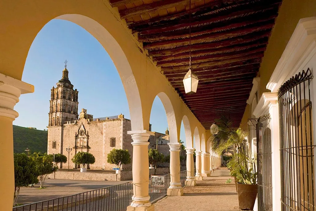 Álamos, joya colonial